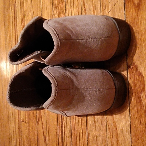 Booties - Picture 3 of 6